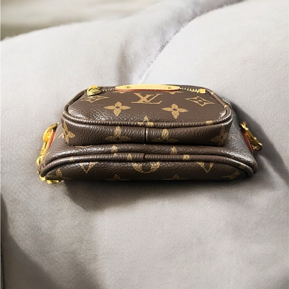 Mini Bumbag - Picture 4 of 7